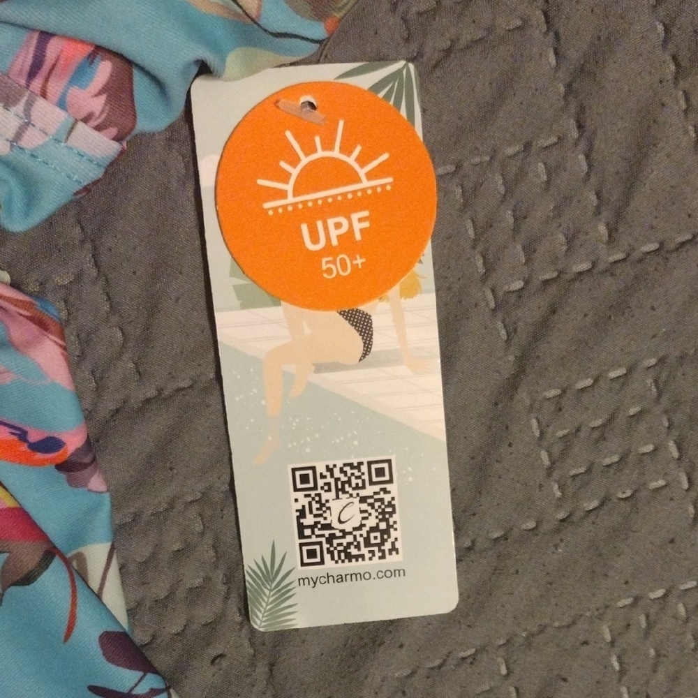 Floral Bathing Suit Top. That Splits And Opens Down The Middle​ - Picture 3 of 6